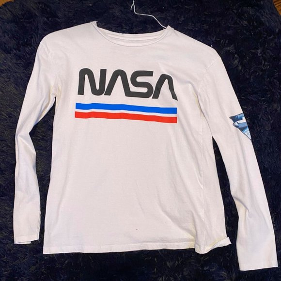 ✨ White Nasa long-sleeve shirt - Picture 1 of 1